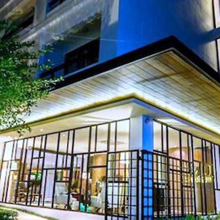 Uma Residence Bangkok Exterior foto