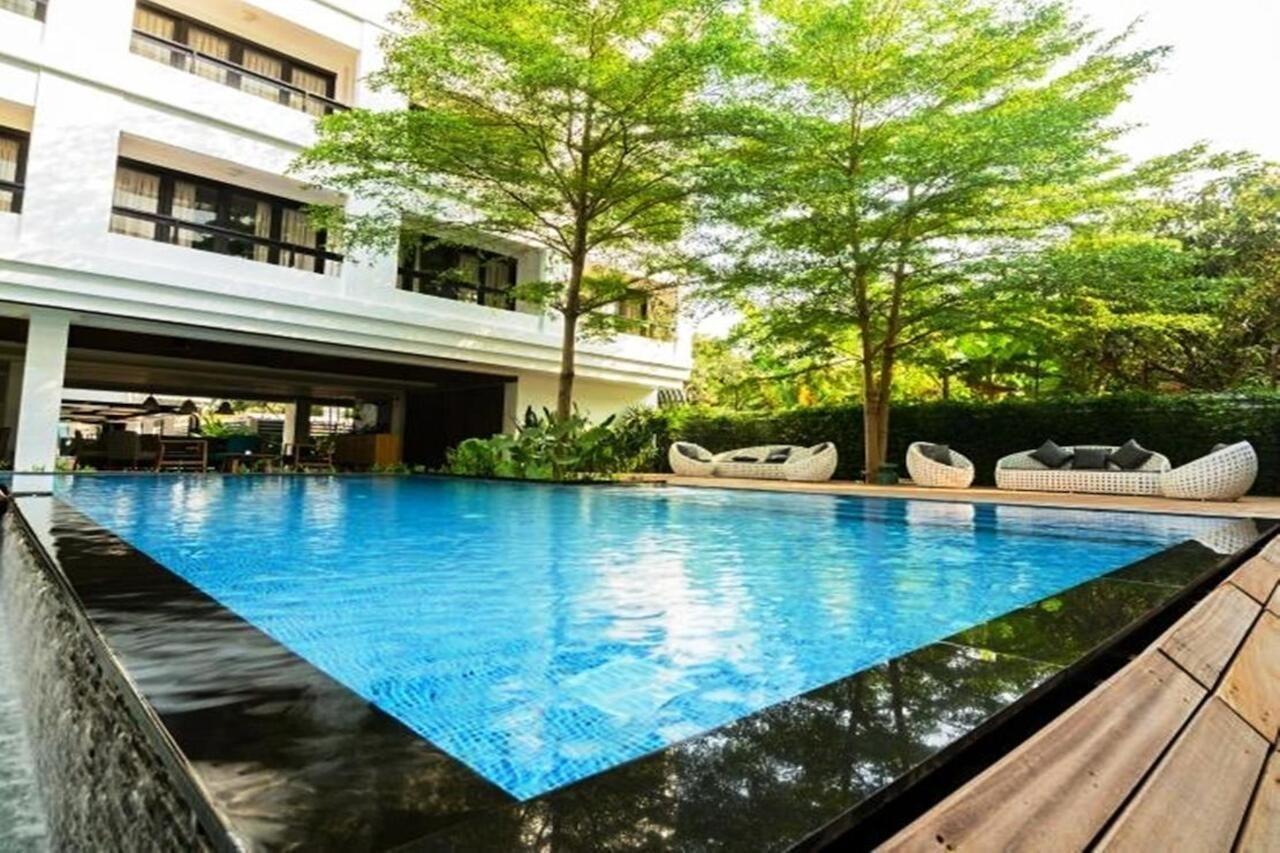 Uma Residence Bangkok Exterior foto