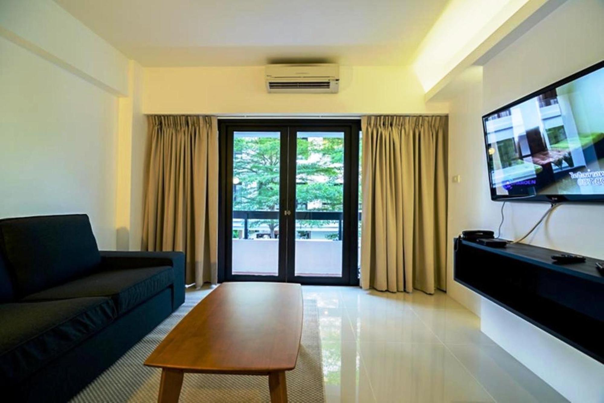 Uma Residence Bangkok Exterior foto
